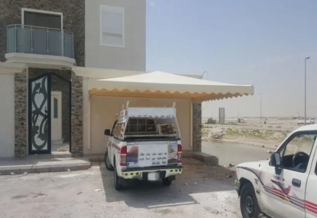 مظلات مواقف مجمع تجاري