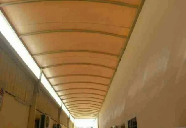 مظلات المدارس والمنشآت التعليمية